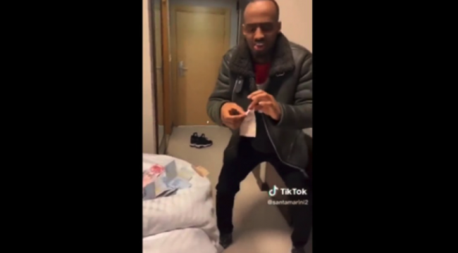 TL'yi yırtıp video çeken 2 kişi gözaltına alındı