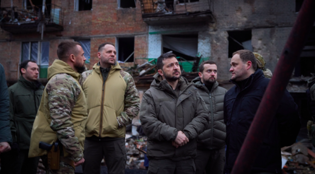 Zelenskiy: Cephede durum ağır