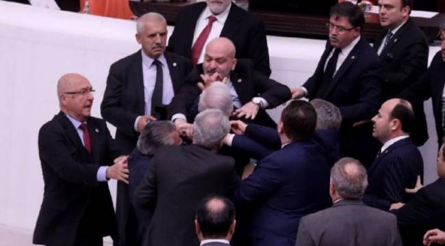 AKP'li vekilden İYİP'li Örs'e 'geçmiş olsun' mesajı: 'İstenmeyen bir hadise'