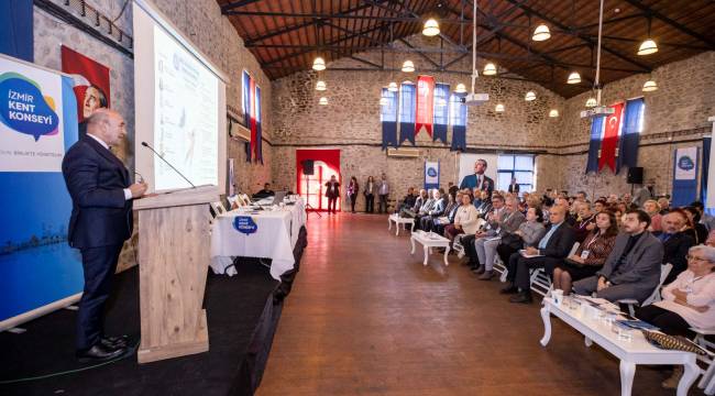 Başkan Soyer “Şiddetli Rüzgârlar, Fırtınalar Farkındalık” toplantısında konuştu