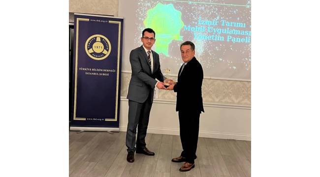 İzmir Tarımı mobil uygulaması 2022’nin en iyi projesi seçildi