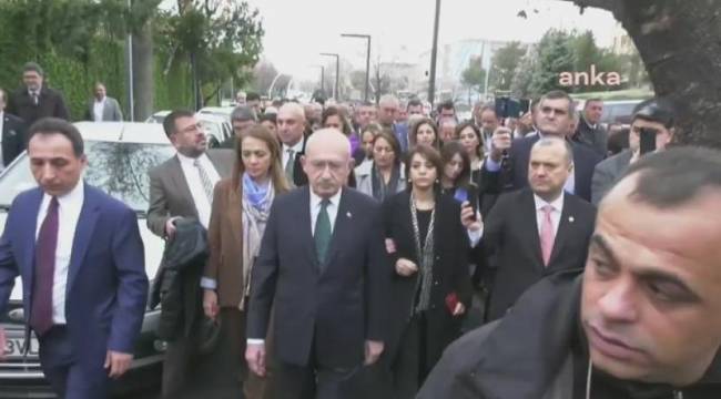 Kılıçdaroğlu ve CHP'li vekiller Adalet Bakanlığı'na yürüdü