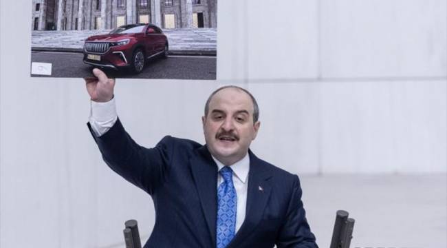 Meclis'te Bakan Varank'a protesto: TOGG'u kuzeninize verin, taksi şoförlüğü yapsın