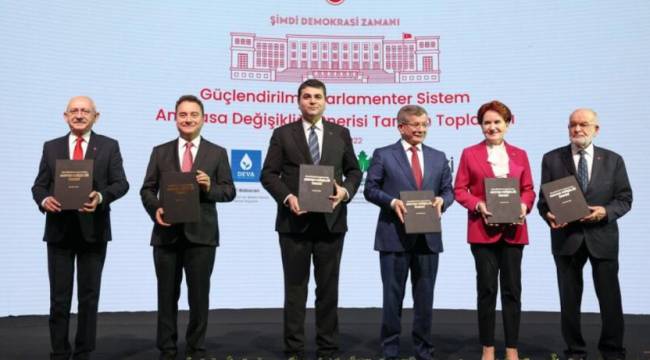 'Muhalefet kendi içinde didişerek seçimi kaybedebilir'