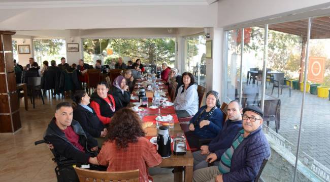 “Sevgi Eylem Gerektirir”