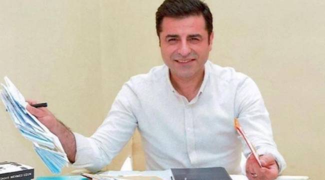 Demirtaş'ın AYM twitleri: 'Ankara'daki esrarengiz akşam yemeği' iddiası