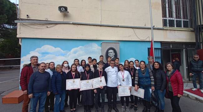 Uluslararası Gastronomi Yarışması'nda İzmir'in gururu oldular