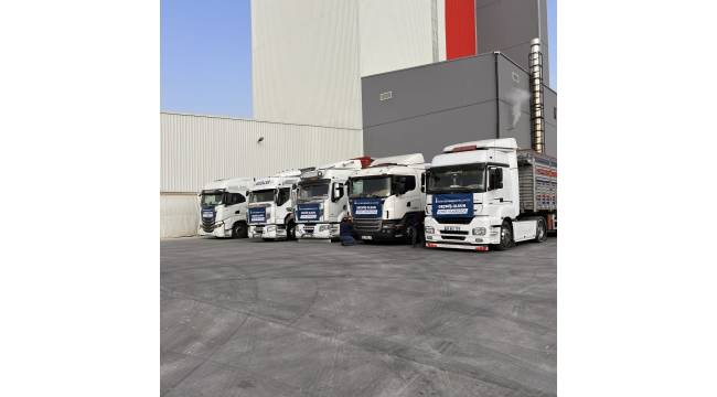 5 tır yem daha bölgeye gönderildi