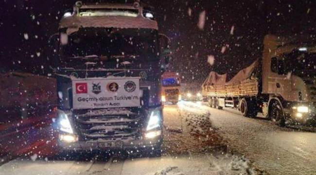 Bursa-Ankara karayolunda TIR'lar karda kaydı: Yardım TIR'ları yolda kaldı