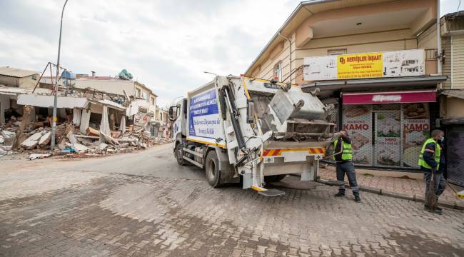 Büyükşehir Kahramanmaraş’ta günde 8 ton çöp topluyor