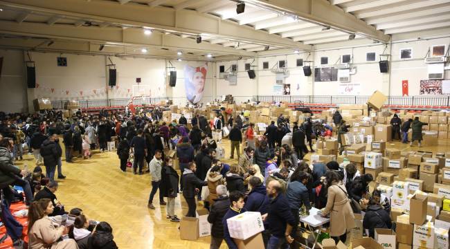 Çiğli’de Deprem Dayanışması Büyüyor