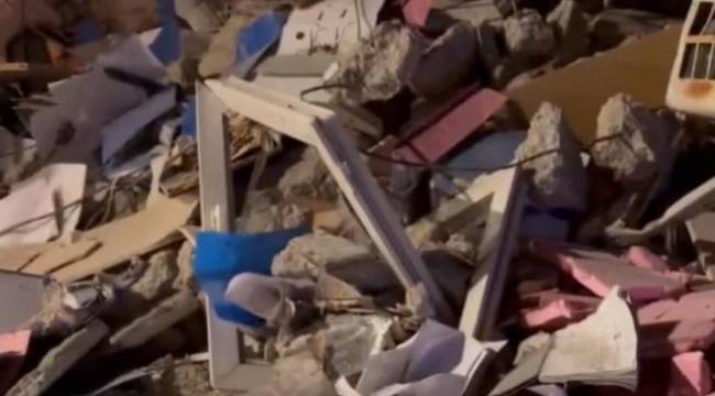 Delil niteliğindeki evrakların olduğu bina dozerlerle yıkılmıştı: Bakanlıktan açıklama geldi