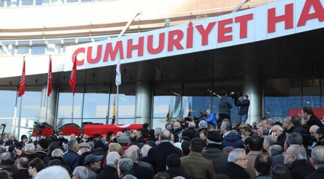 Kılıçdaroğlu Baykal'ın cenazesinde konuştu: Ömrünüzü verdiğiniz mücadeleyi tamamlayacağım