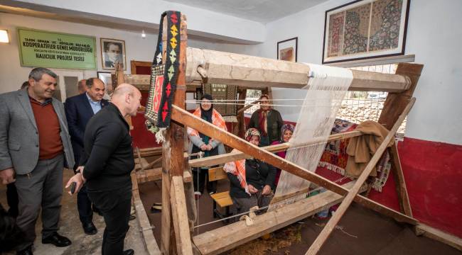 Başkan Soyer’den deprem mağduru çiftçilere tam destek