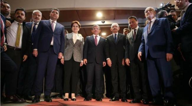 Davutoğlu: Bu zaferin kaybedeni olmayacak