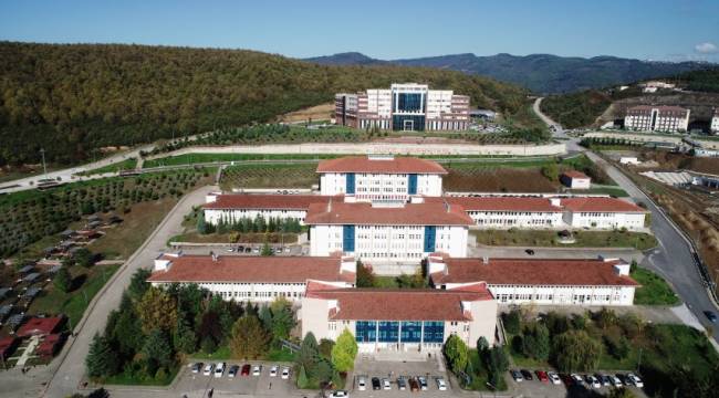 Depremzede öğrencisiyle dalga geçti: "Sanki atom bombası attılar"