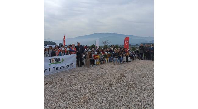 İzmir'de "6 Şubat 2023 Deprem Şehitleri Hatıra Ormanı Fidan Dikim Töreni" Yapıldı