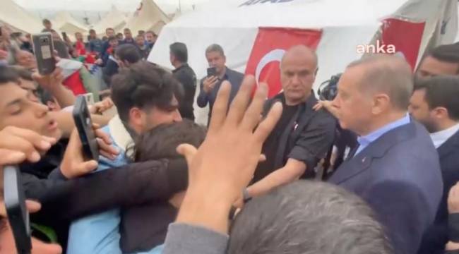 Kırıkhan'da depremzede gençten Erdoğan'a: 'Üniversiteleri açın'