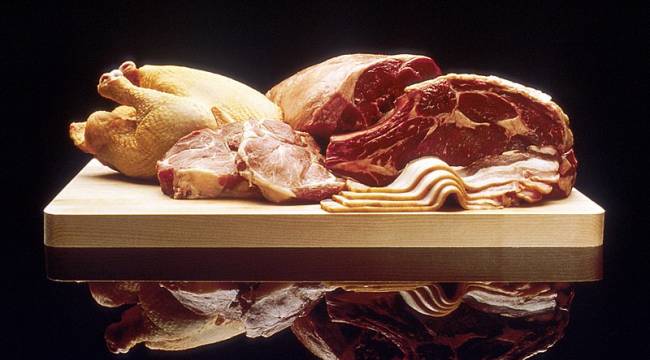 Kırmızı ete iki ayda yüzde 100&#039;e yakın zam: &#039;Kasaplar her hafta etiket değiştiriyor&#039;