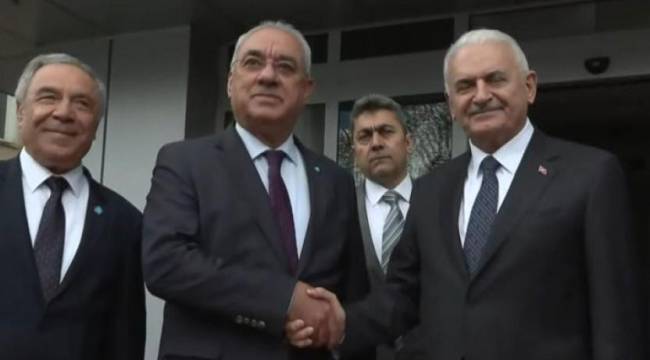 AKP&#039;den DSP&#039;ye teklif: &#039;Beraber yol yürüyebileceğimizi düşündük&#039;