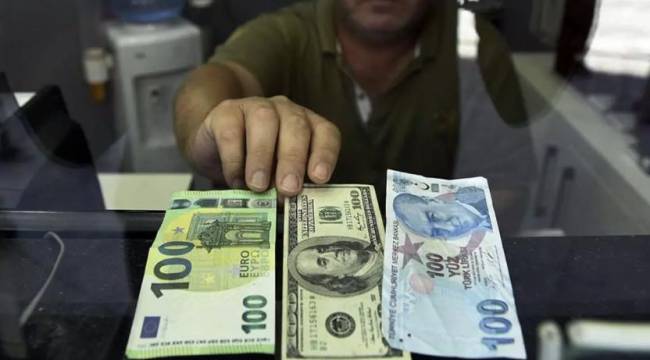 Bankalar dolarda alış-satış makasını yükseltti