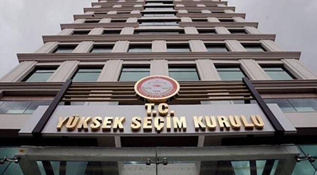 YSK’nin 'bakanların istifasına gerek yok' kararına hukukçulardan tepki