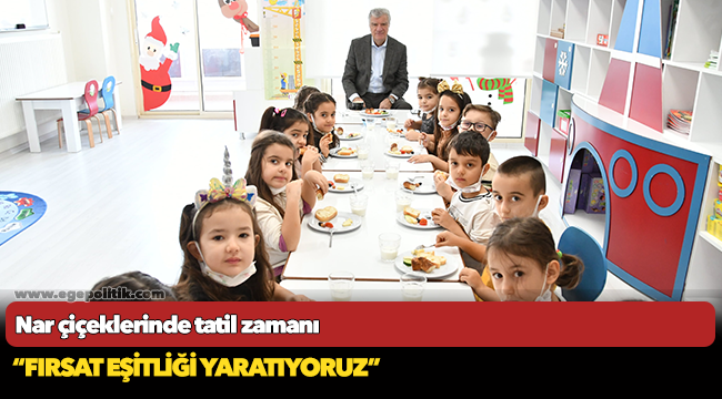 Nar çiçeklerinde tatil zamanı