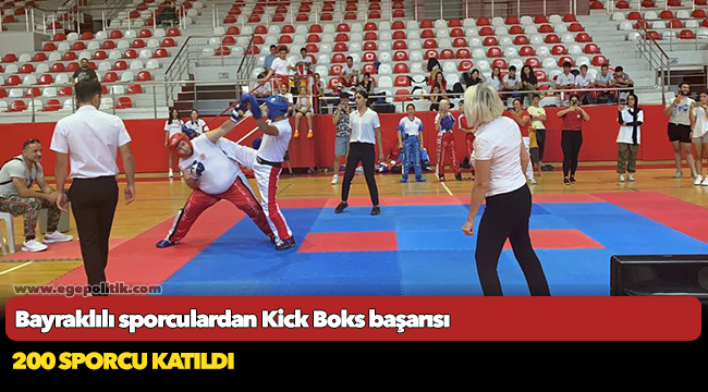 Bayraklılı sporculardan Kick Boks başarısı