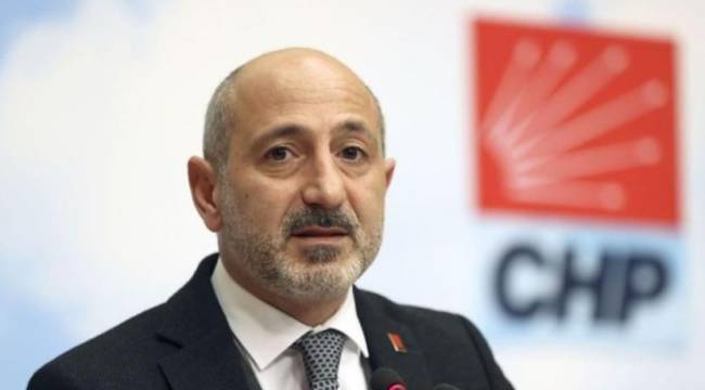 CHP'li Öztunç'tan Davutoğlu'na: 'Kimse kafalarına silah dayamadı'