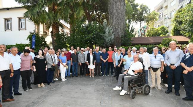 Merhum Akyarlı İzmir Kent Konseyi Parkı’nda anıldı