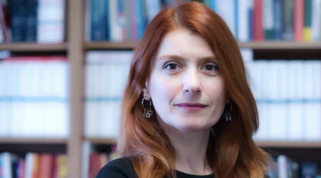 Cumhuriyet gazetesinin yeni Genel Yayın Yönetmeni Mine Esen oldu