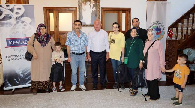 KESİAD’dan öğrencilere okul seti