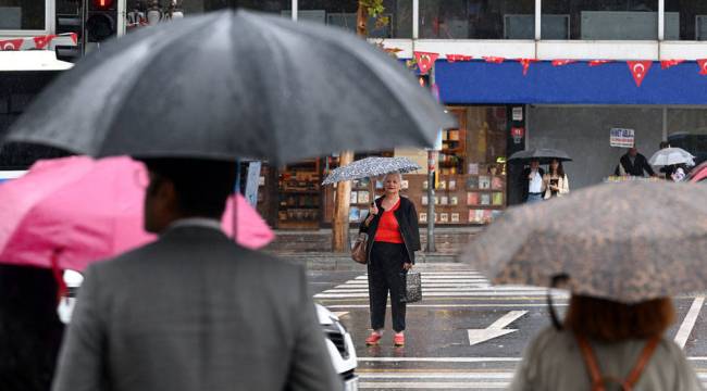 Meteoroloji il il uyardı: Çok sayıda ilde kuvvetli sağanak bekleniyor