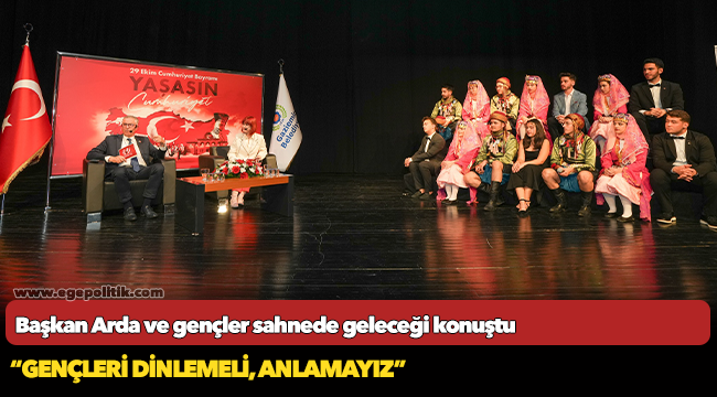 Başkan Arda ve gençler sahnede geleceği konuştu