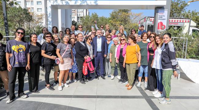 Başkan Sandal kadın kursiyerlerle buluştu