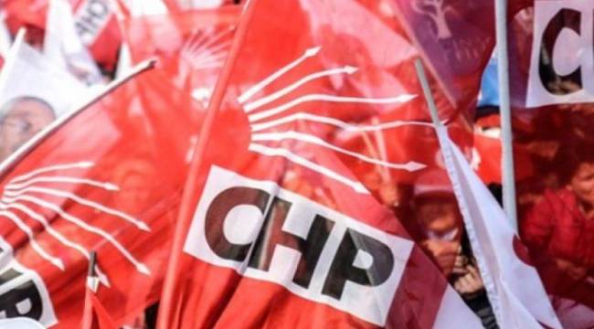 Kılıçdaroğlu&#039;na böyle rakip oldu! Boş salonda adaylık açıklaması