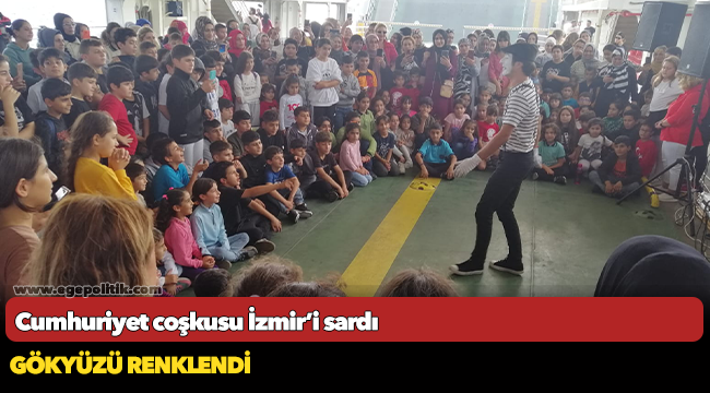 Cumhuriyet coşkusu İzmir’i sardı