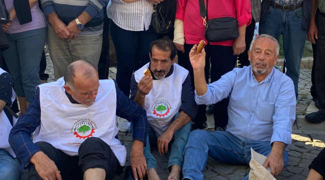 Emekliler zam yerine tek seferlik ödemeye tepki gösterdi: Yürüyüş engellendi!