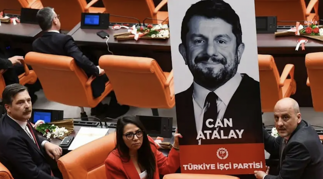İstanbul 13. Ağır Ceza Mahkemesi; AYM’nin “yeniden yargılama ve tahliye zorunludur” kararı aldığı cezaevindeki milletvekili Can Atalay dosyasını, Yargıtay’a gönderdi