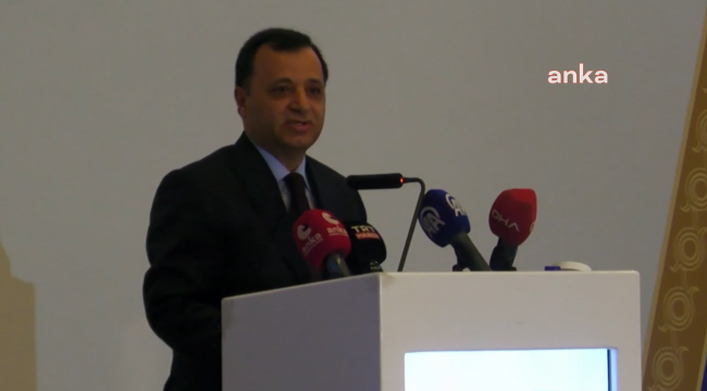 Zühtü arslan: “Demokratik ülkelerde yorum kakofonisine yer yoktur. Çünkü ortaya çıktığında farklı kişilere farklı hukukun uygulanması gibi sorunla karşı karşıya kalırız"