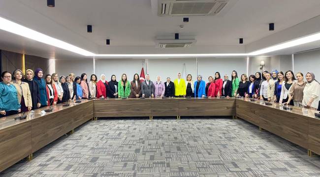 AK Parti İzmir Kadın Kollarında temayül heyecanı