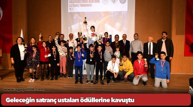 Geleceğin satranç ustaları ödüllerine kavuştu