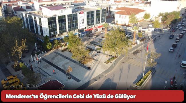 Menderes’te Öğrencilerin Cebi de Yüzü de Gülüyor