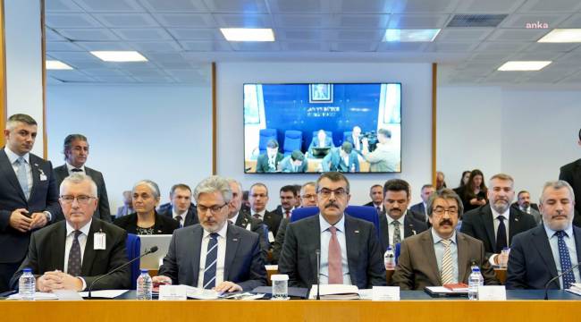 Yusuf Tekin: &quot;Cumhuriyet&#039;in 100. Yılında daha müreffeh bir Türkiye’nin şafağında eğitim sistemimizi, kendini tanımanın ve iyi insan olmanın şartlarını içeren bir özgürleşme süreci olarak yapılandırıyoruz&quot;