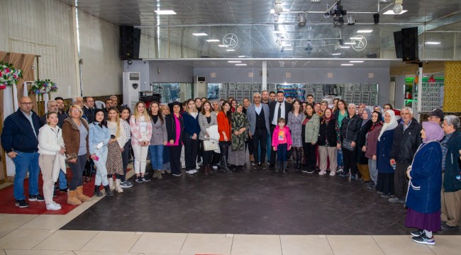 CHP’li Temiz, kadınlarla buluştu: “Önceliğimiz Bornova’ya kreşler açmak”