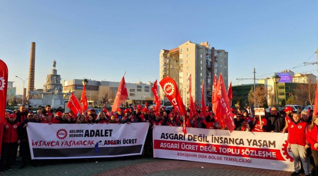 DİSK GENEL BAŞKANI ÇERKEZOĞLU: "DAHA FAZLA VERGİ ALMAK İSTİYORSANIZ ARTIK HALKIN CEBİNE BAKMAKTAN VAZGEÇİN, YETER. ÇEKİN ELİNİZİ SOFRAMIZDAKİ EKMEKTE