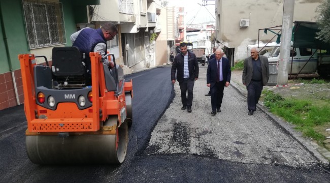 Karabağlar'da asfaltlamalar aynı hızla devam