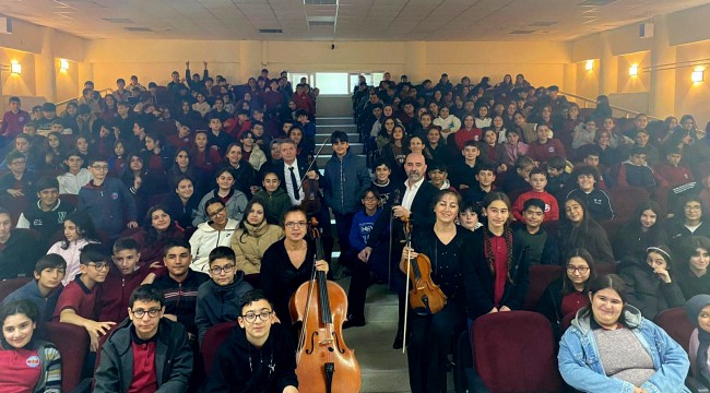 KESİAD Kemalpaşalı öğrencileri senfoniyle tanıştırıyor