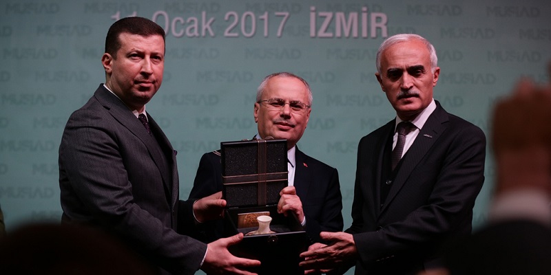 2023 Vizyonunda Çevre ve Şehircilik Bakanlığı’nın Çalışmaları İzmir’de Anlatıldı