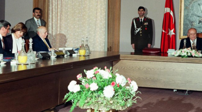 28 Şubat davasının kilit ismi FETÖ'den hüküm giymiş